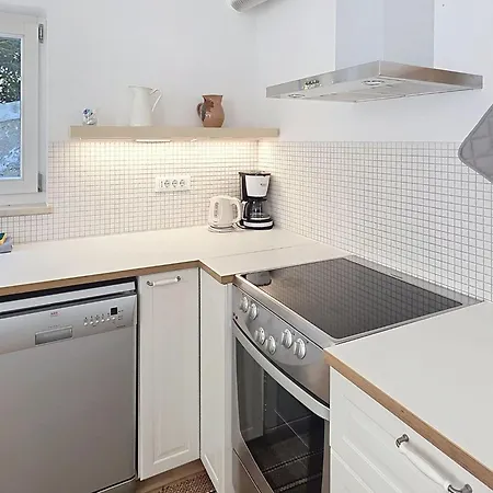 Apartamento In Mit Terrasse By Interhome Baška