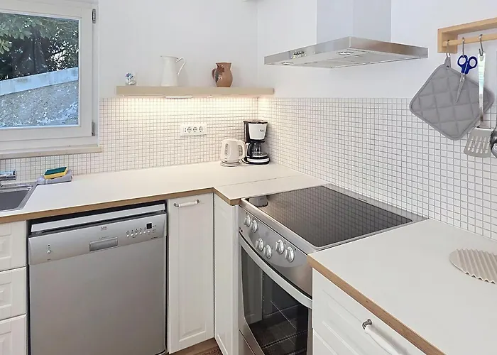 Apartamento In Mit Terrasse By Interhome Baška