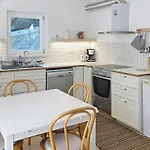 Lejlighed In Mit Terrasse By Interhome Baška